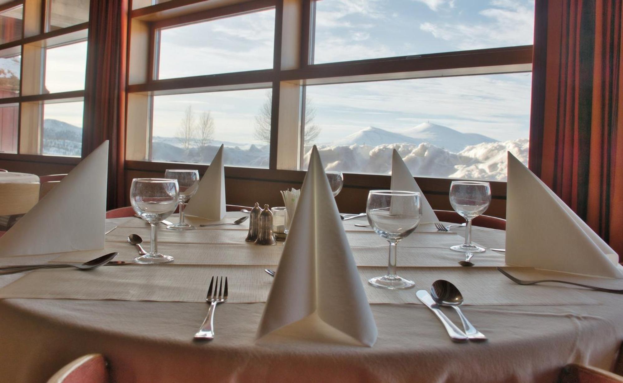 Hovringen Hogfjellshotell ภายนอก รูปภาพ